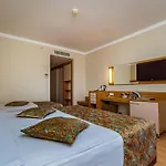 Hotel Calimera Hane Garden Side