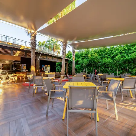 Calimera Hane Garden