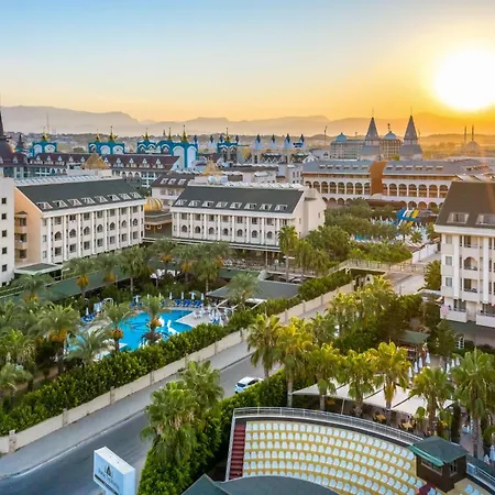 Calimera Hane Garden 5* Side