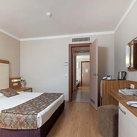 ホテル Calimera Hane Garden 5*