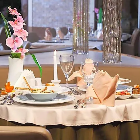 ホテル Calimera Hane Garden シダ