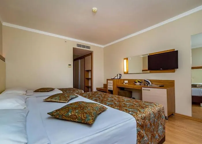 Otel Calimera Hane Garden Side